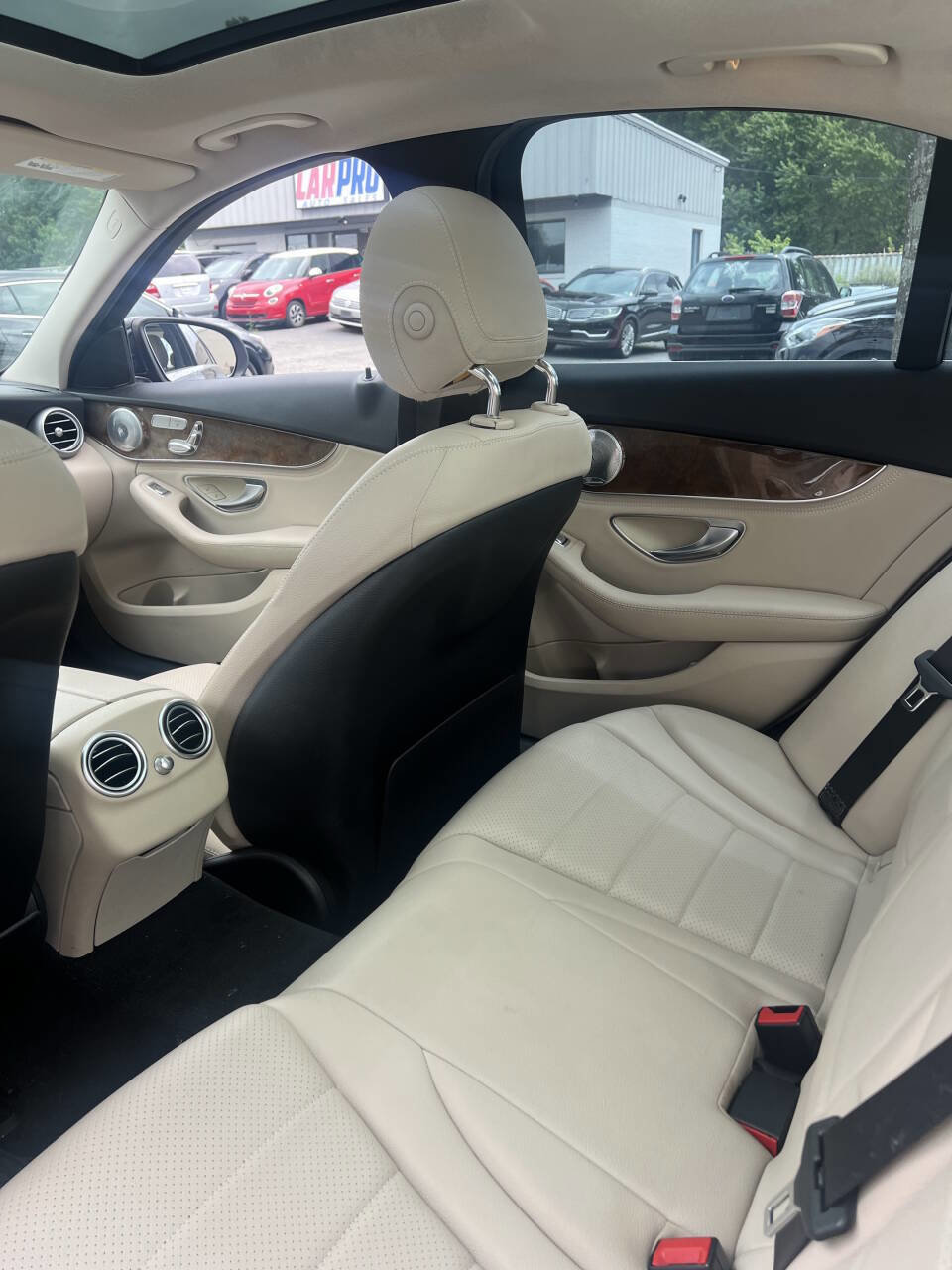 Used 2015 Mercedes-Benz C 300 4MATIC Sedan image 19