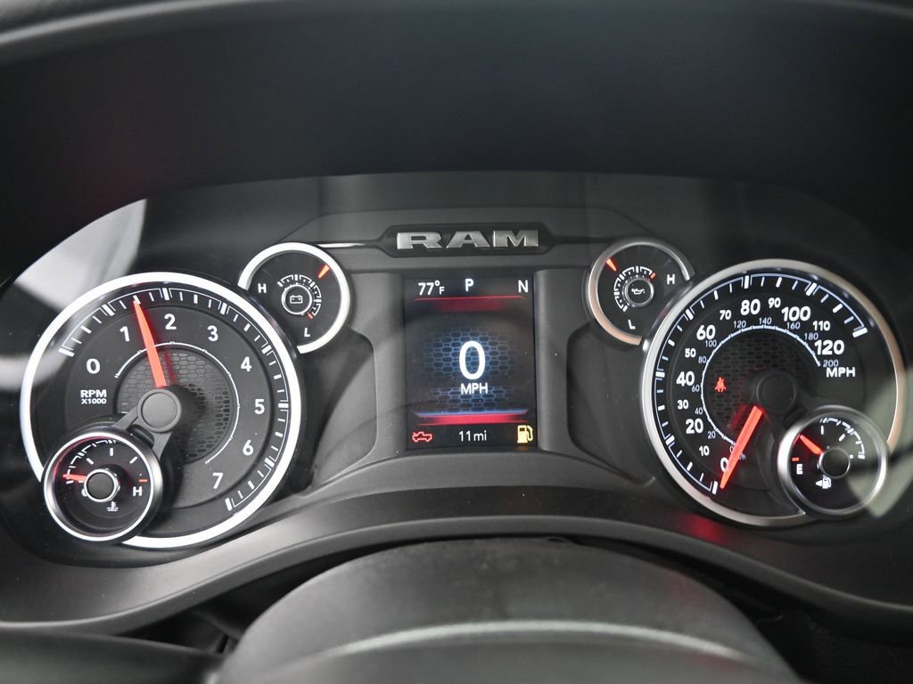 New 2026 RAM 1500 4x4 Crew Cab image 39
