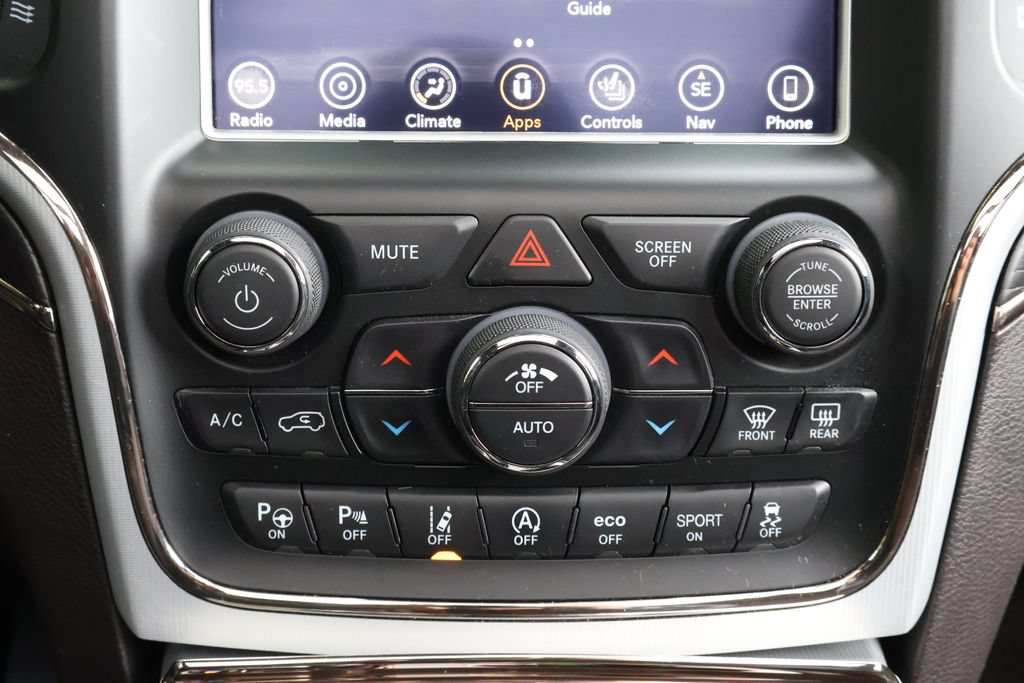 Used 2018 Jeep Grand Cherokee Summit w/ Platinum Series Group AWD/4WD image 19