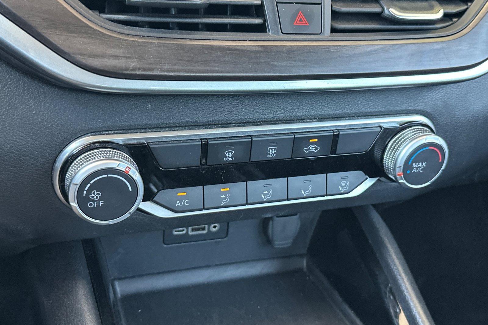 Certified 2024 Nissan Altima 2.5 SV FWD image 19