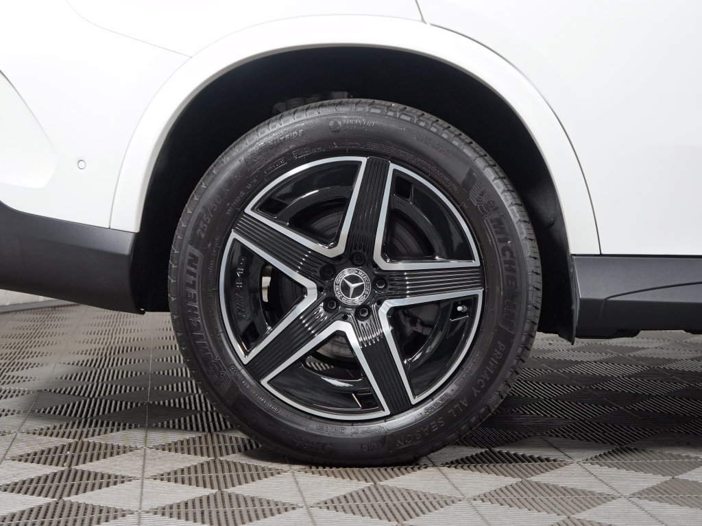 Certified 2024 Mercedes-Benz GLC 300 4MATIC w/ AMG Line image 11