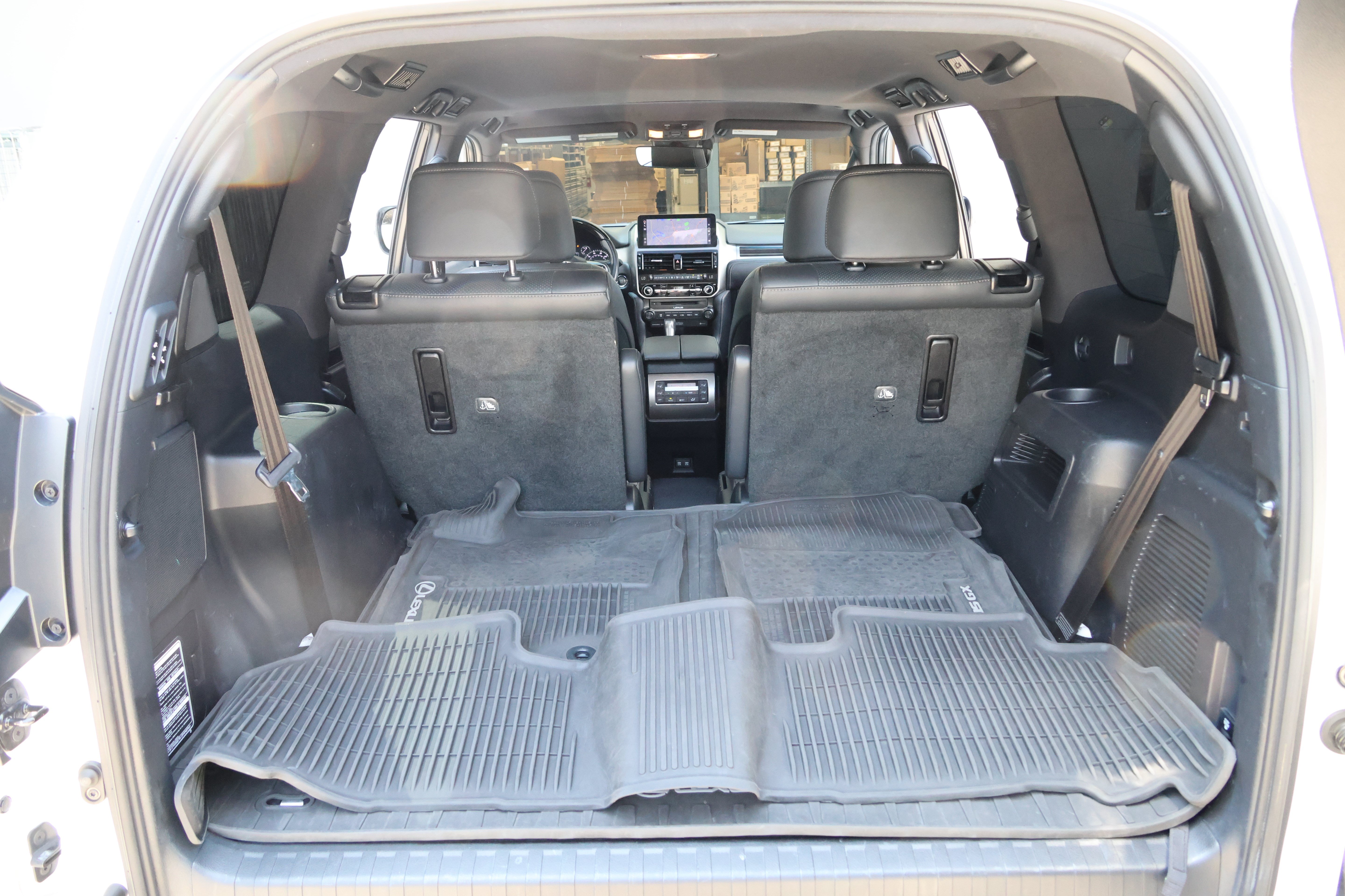Certified 2023 Lexus GX 460 Luxury w/ Sport Design Package AWD/4WD image 37
