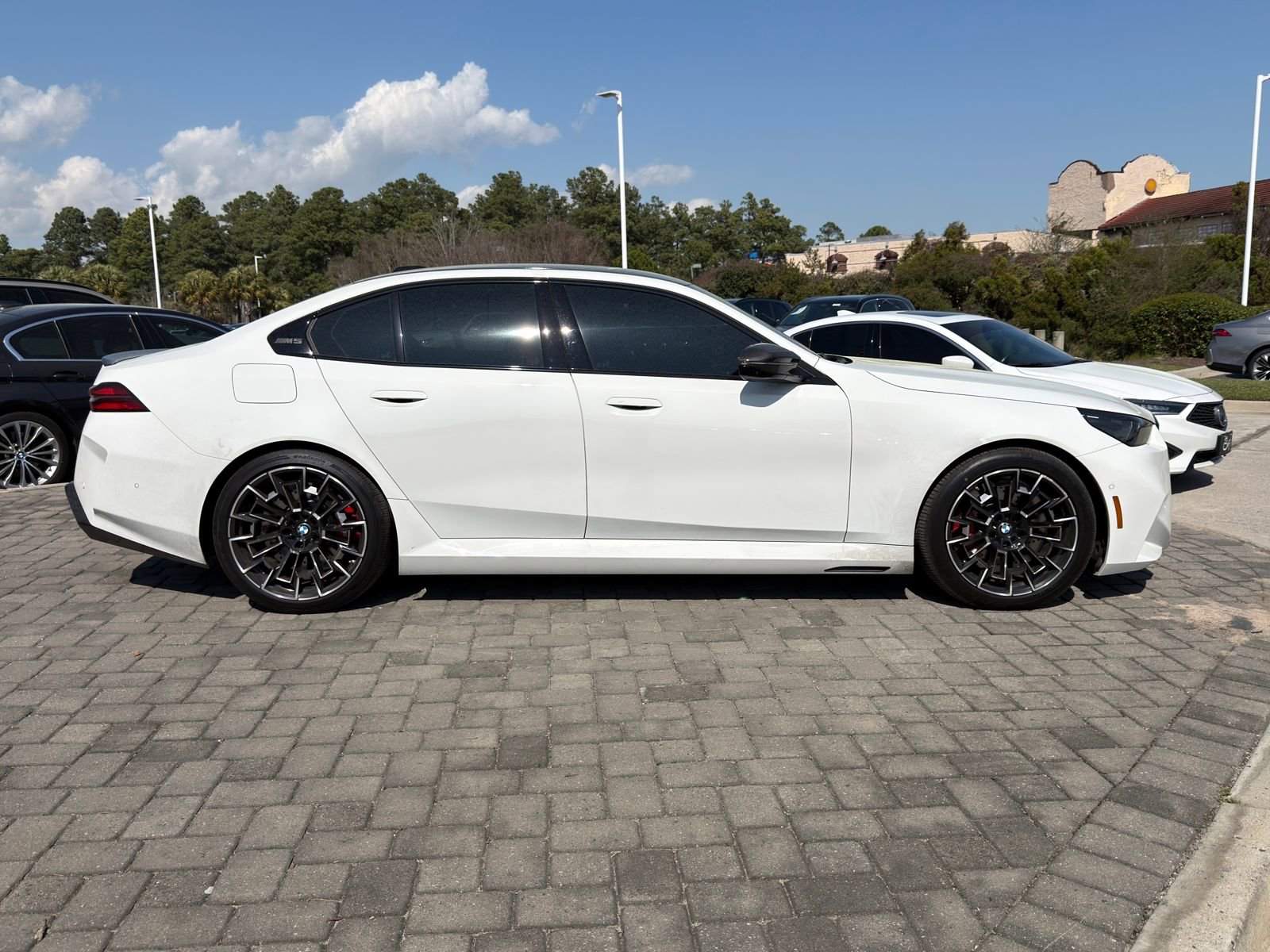 Used 2025 BMW M5 w/ Carbon Package image 8