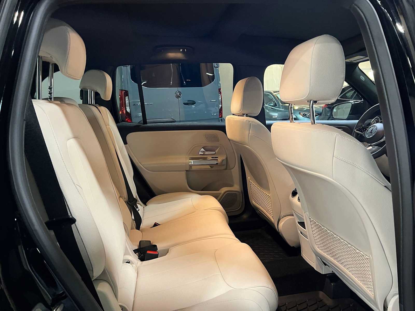 Used 2026 Mercedes-Benz GLB 250 4MATIC image 13