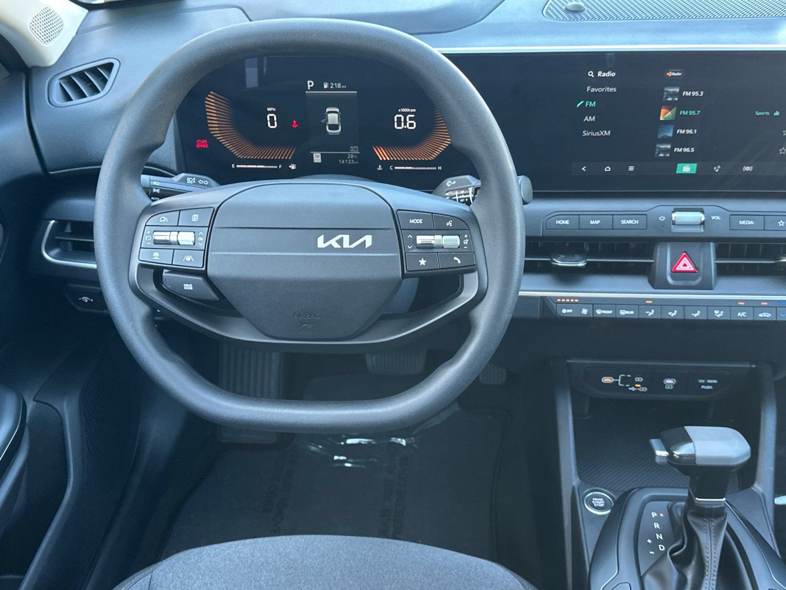 Used 2025 Kia K4 FWD image 14