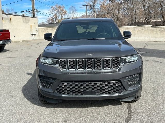 Used 2025 Jeep Grand Cherokee Laredo X w/ Luxury Tech Group I image 8