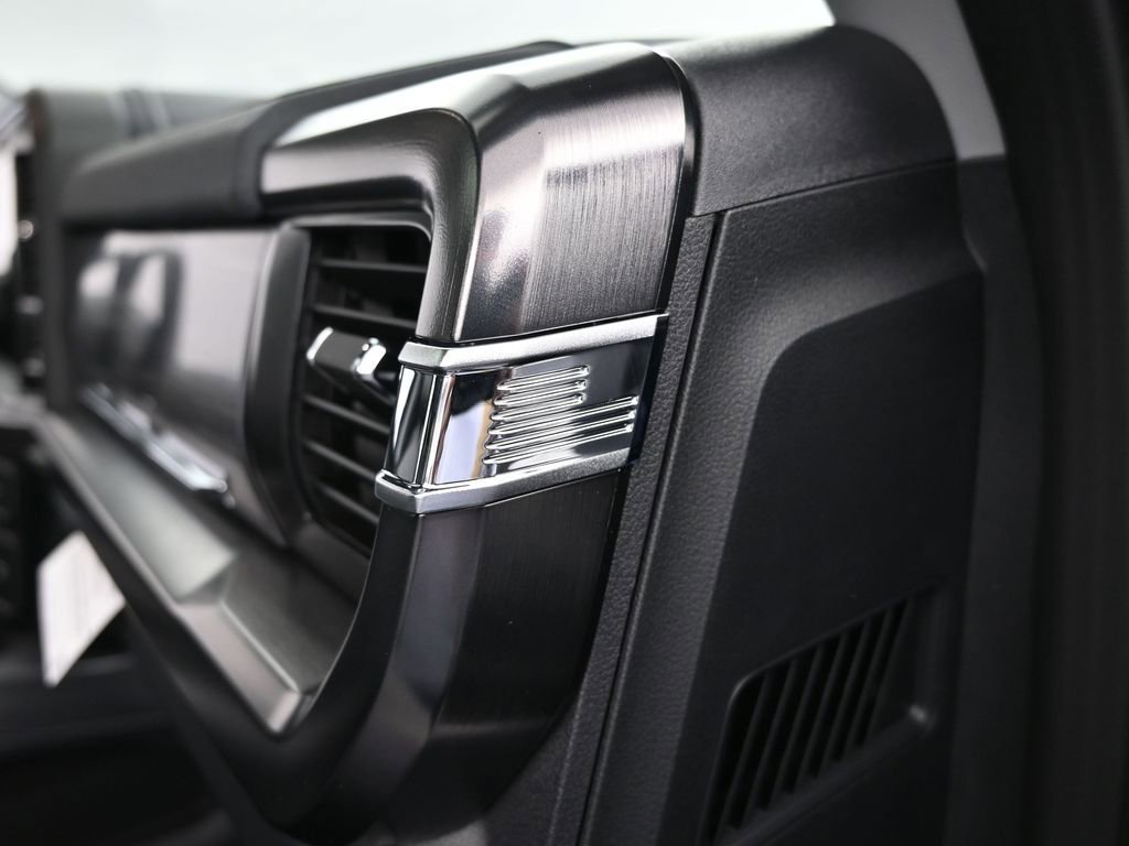 New 2026 Ford F350 Lariat w/ Black Appearance Package image 41