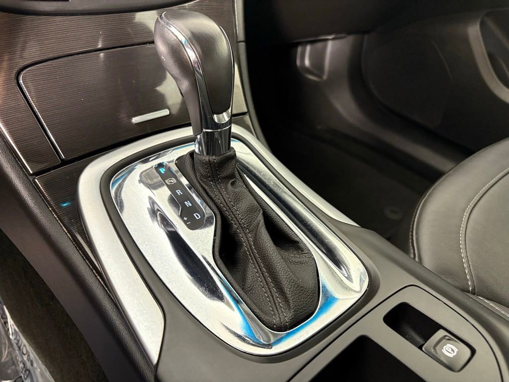 Used 2017 Buick Regal Sport Touring image 34