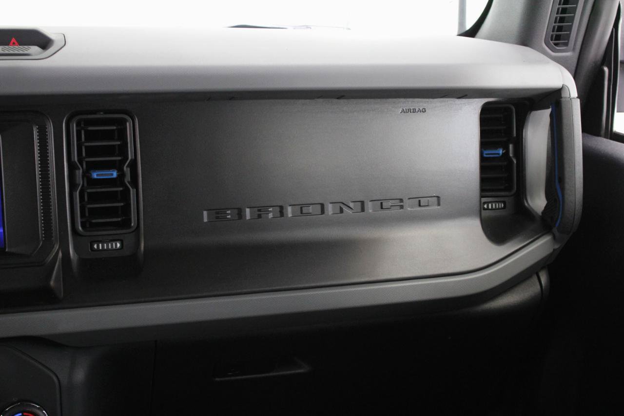 Used 2022 Ford Bronco Black Diamond w/ Sasquatch Package AWD/4WD image 54