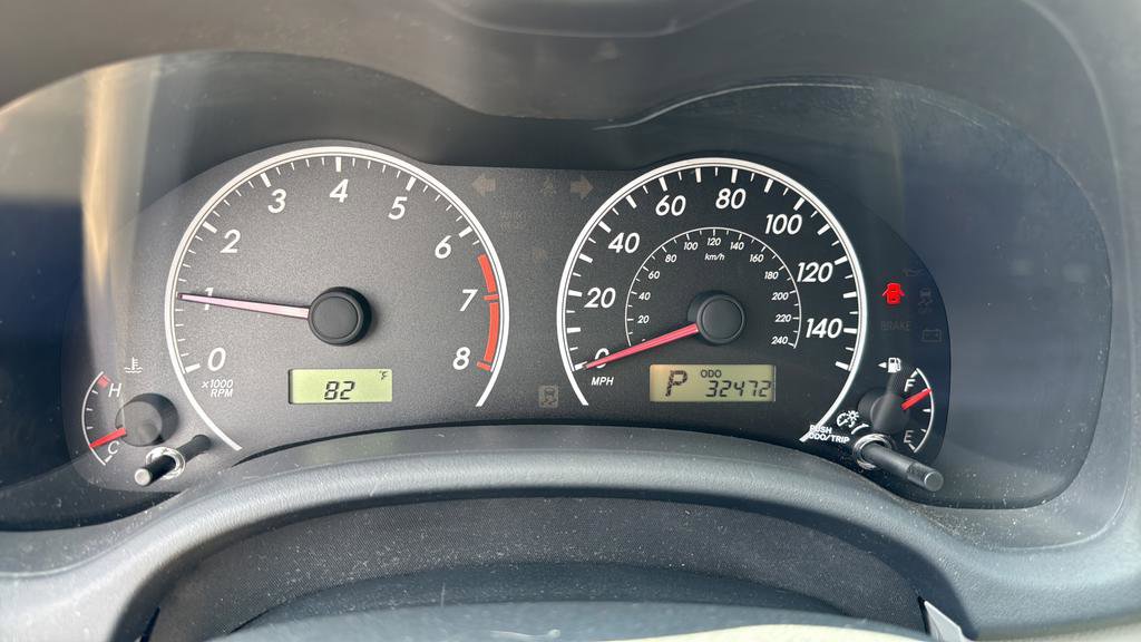 Used 2013 Toyota Corolla LE FWD image 18