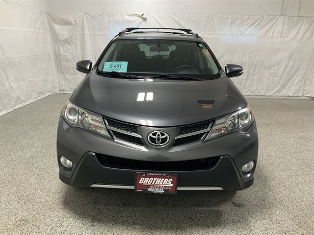 Used 2015 Toyota RAV4 XLE AWD/4WD image 3
