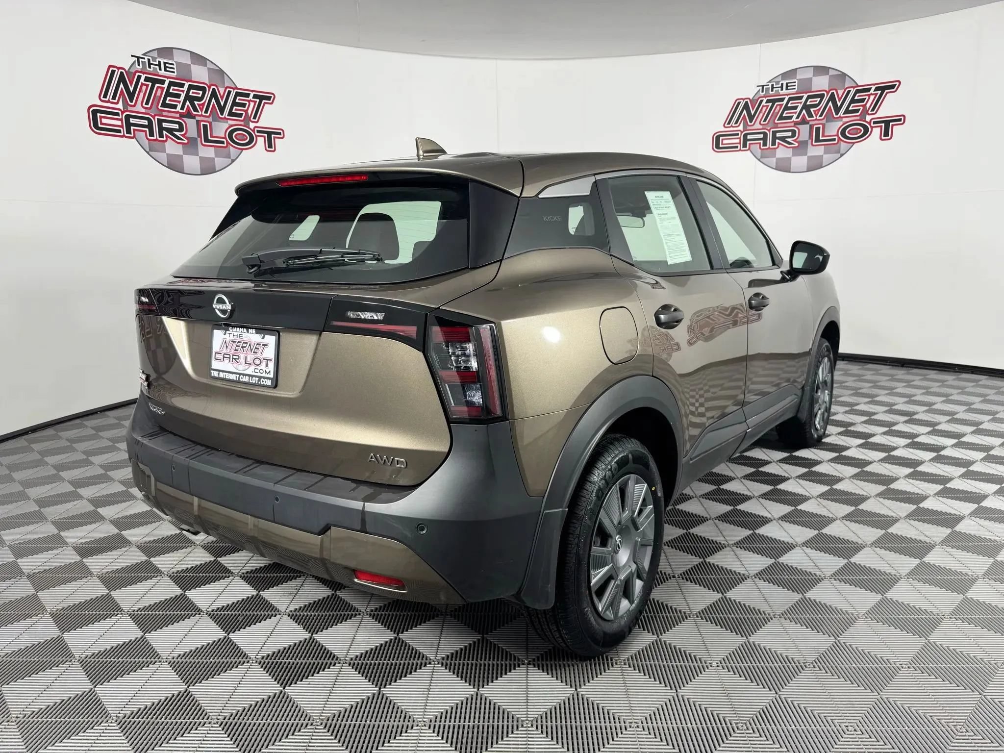 Used 2025 Nissan Kicks S AWD/4WD image 7