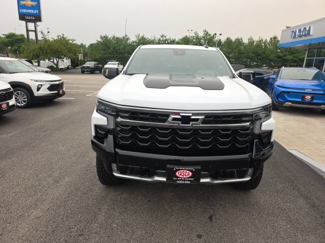 New 2026 Chevrolet Silverado 1500 ZR2 w/ Dark Appearance Package AWD/4WD image 8