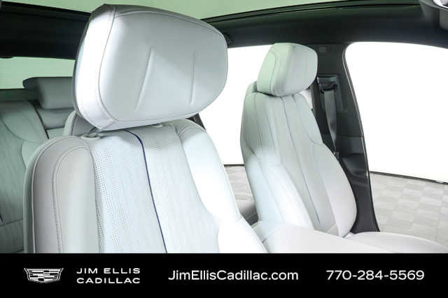 Certified 2024 Cadillac Lyriq Luxury image 22