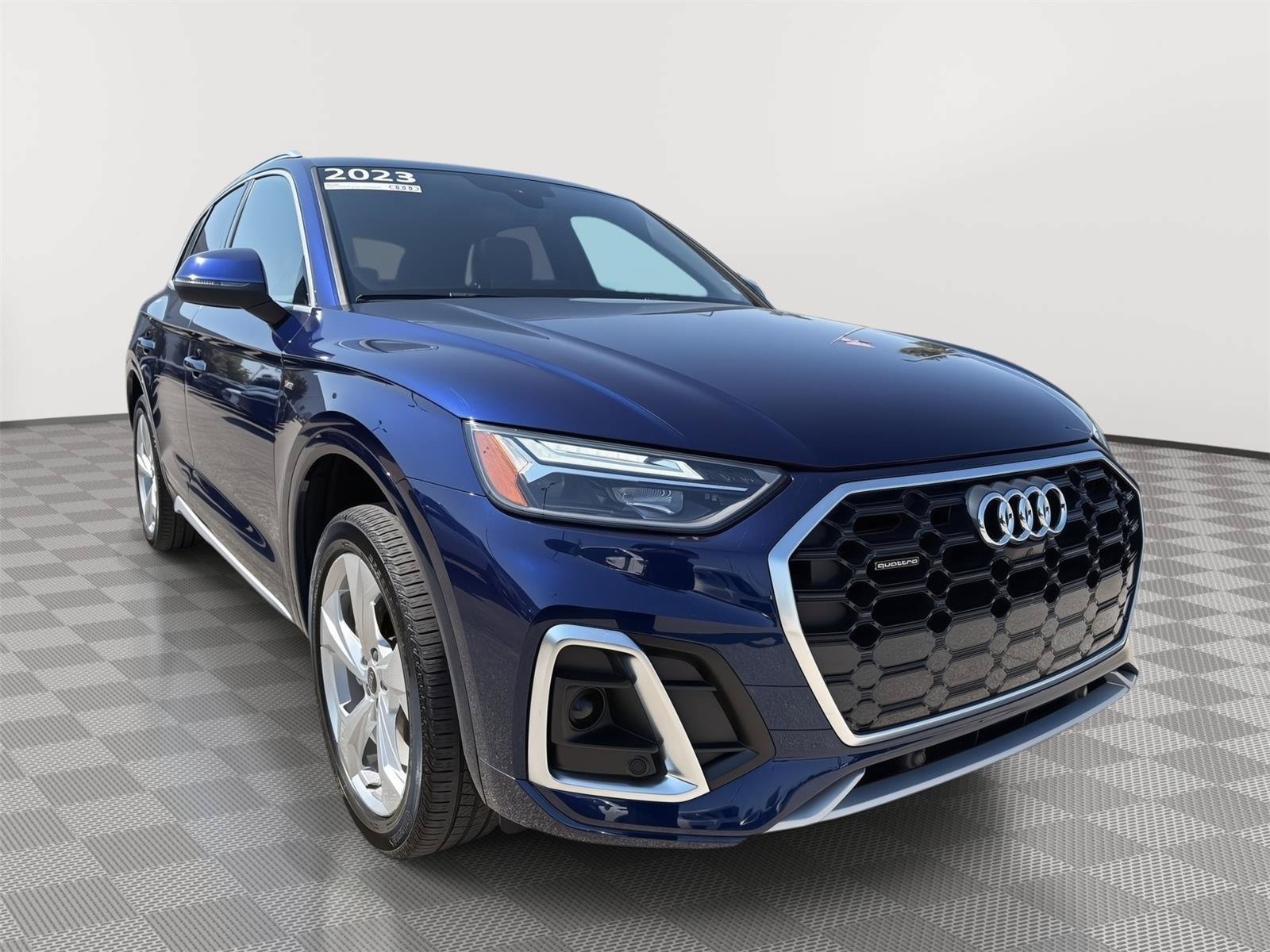 Used 2023 Audi Q5 2.0T Premium Plus w/ Premium Plus Package AWD/4WD image 7