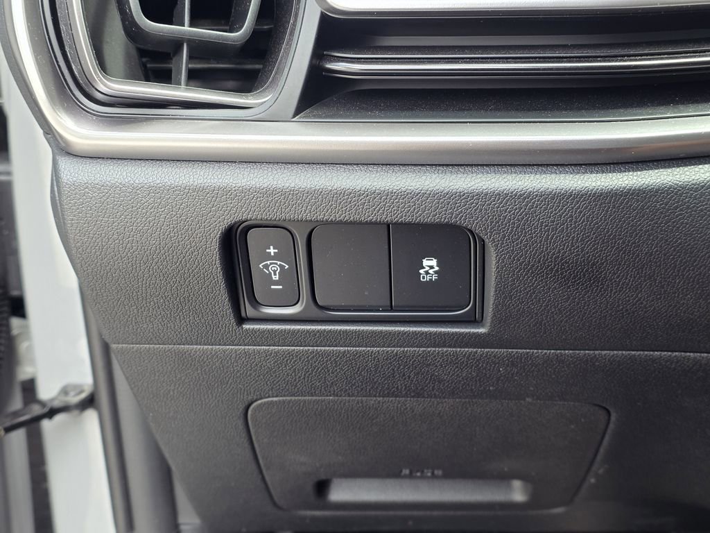 Used 2025 Kia Sorento S w/ Panoramic Sunroof Package image 23