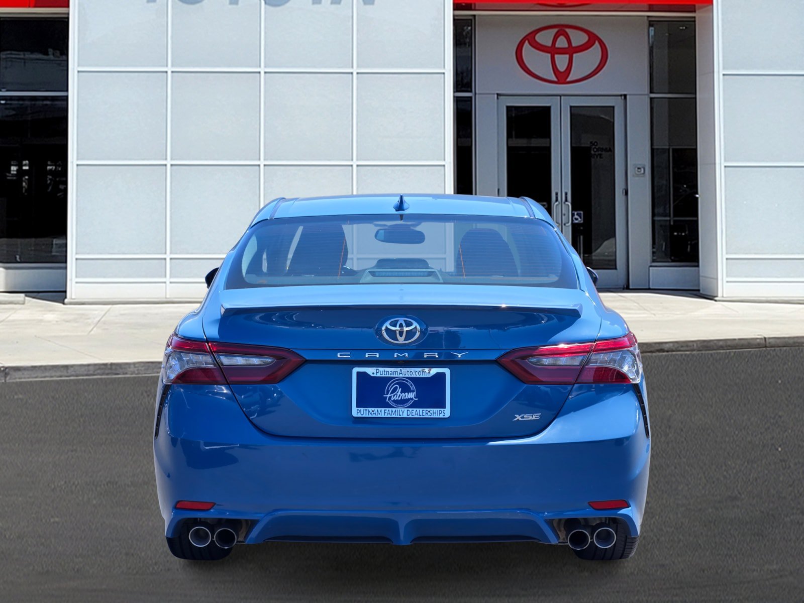 Used 2024 Toyota Camry XSE FWD image 5