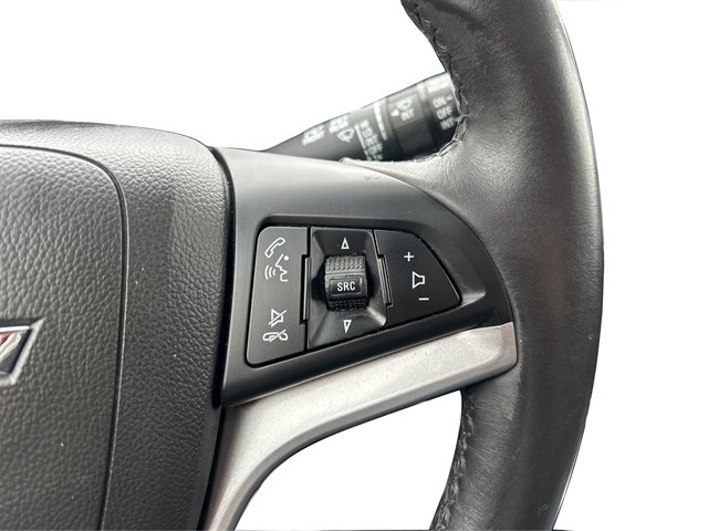 Used 2020 Chevrolet Trax LT w/ Sun & Sound Package image 38