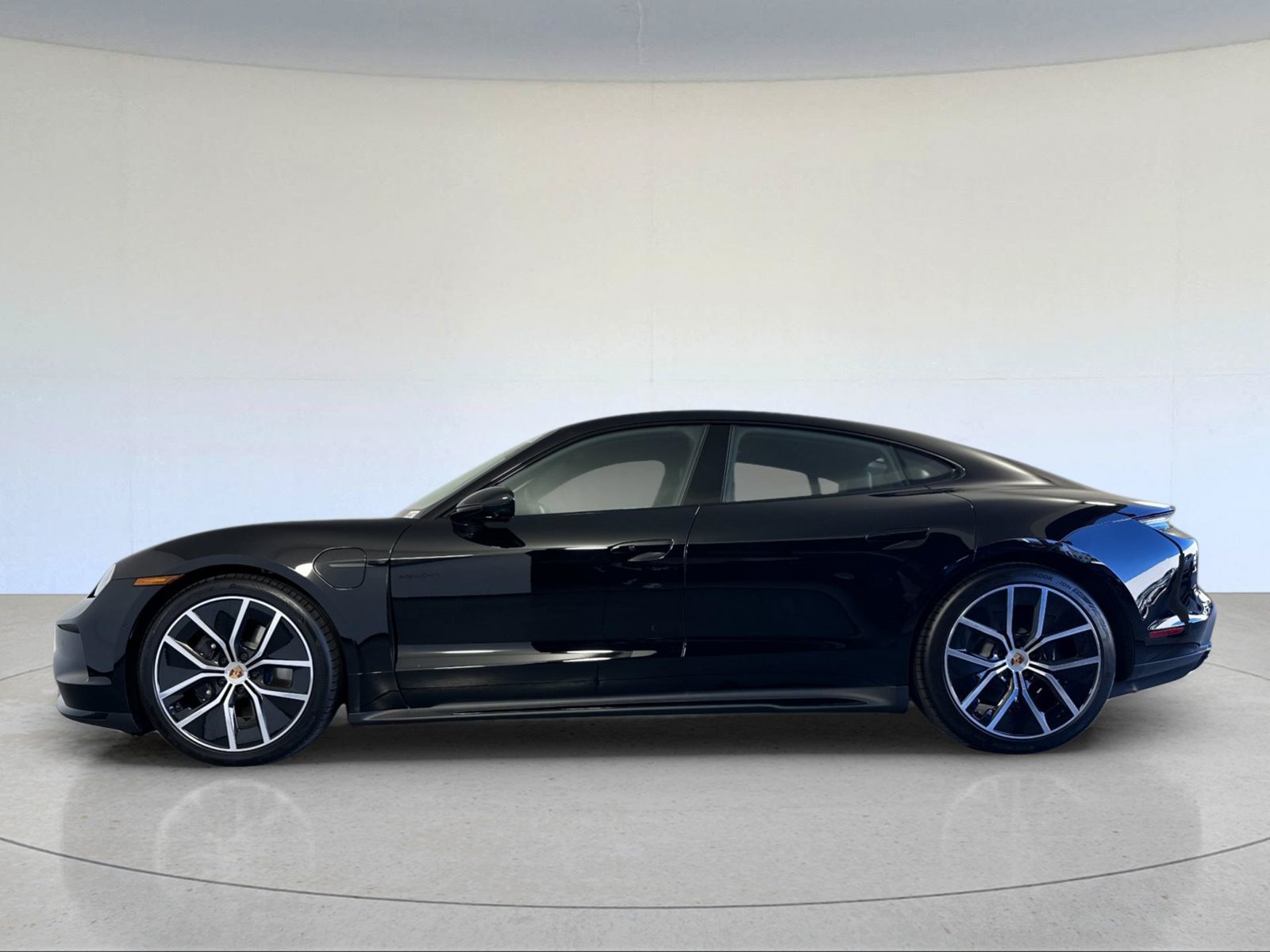 New 2026 Porsche Taycan AWD/4WD image 2