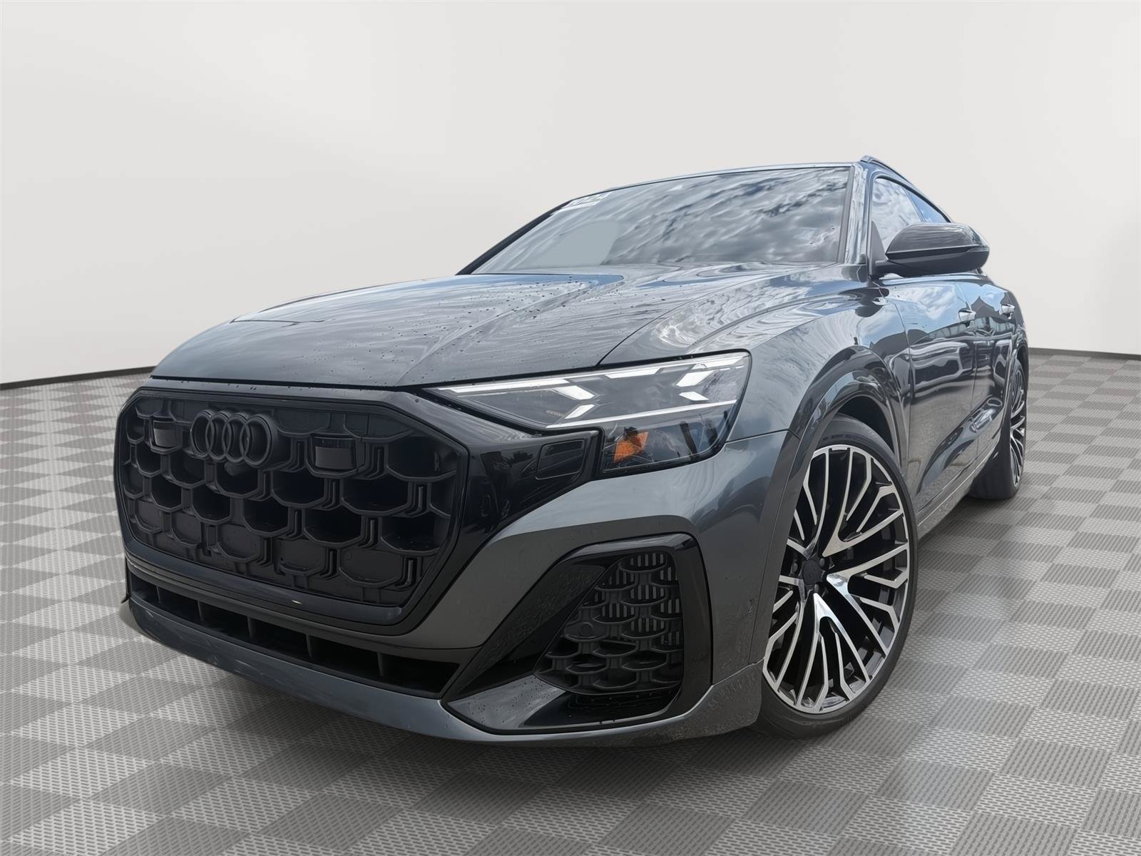 Certified 2024 Audi SQ8 Prestige AWD/4WD image 1