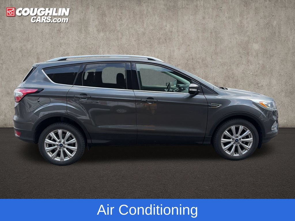 Used 2017 Ford Escape Titanium FWD image 11