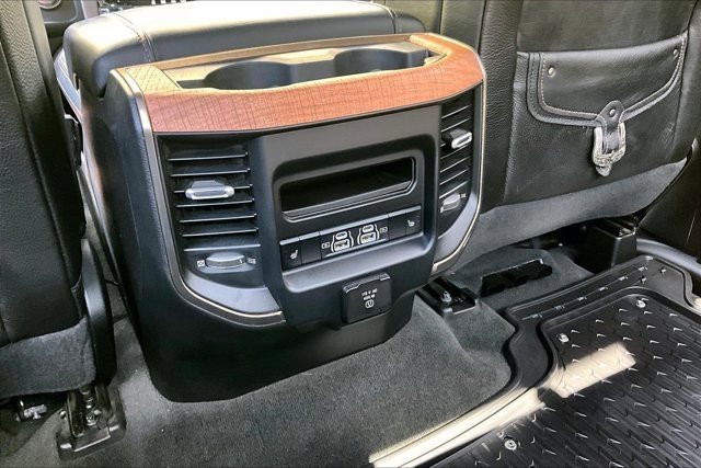 Used 2022 RAM 1500 Limited AWD/4WD image 11