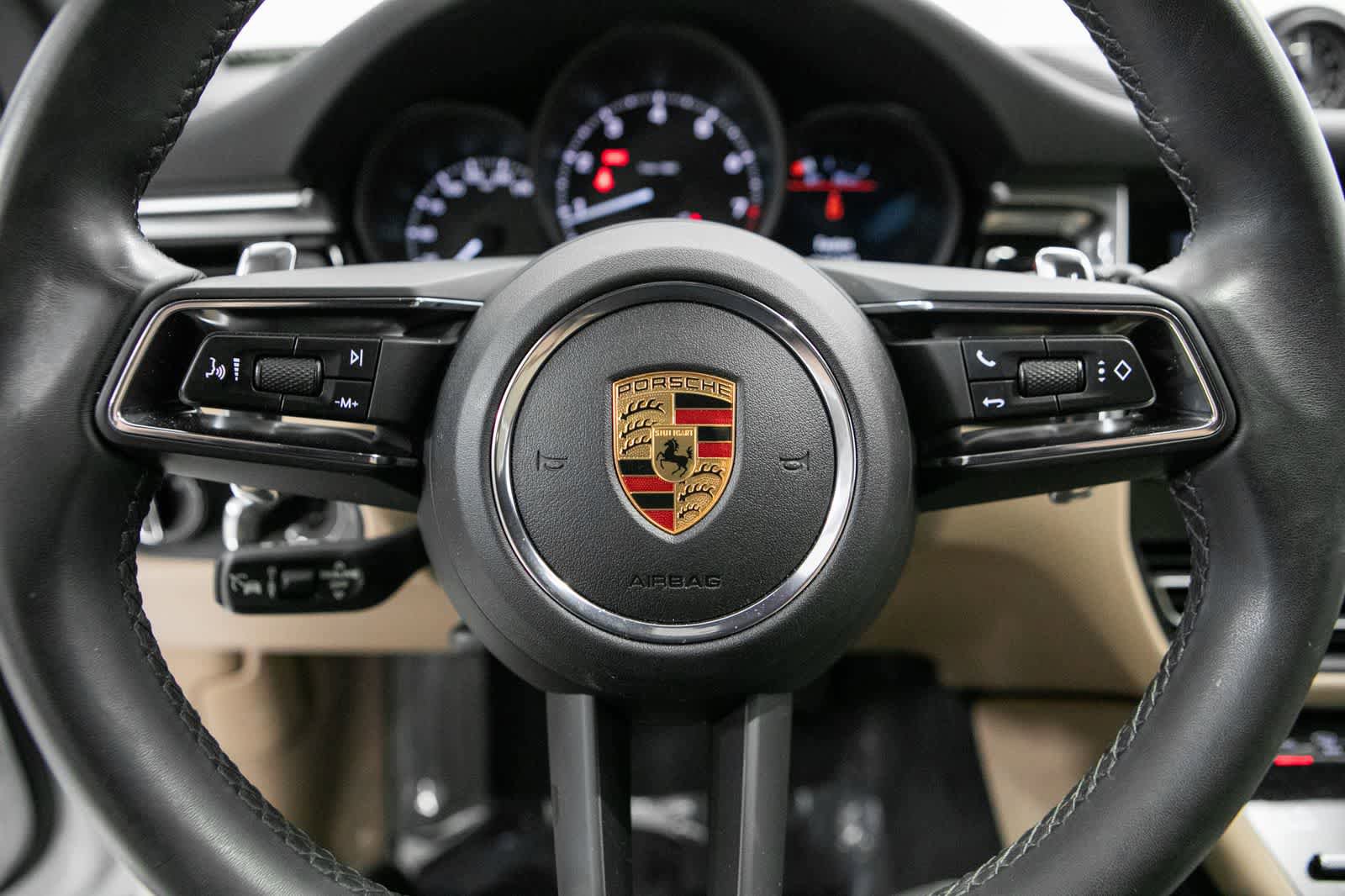 Certified 2023 Porsche Macan AWD/4WD image 14