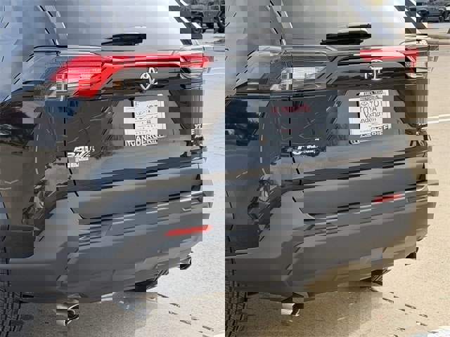 Used 2024 Toyota RAV4 XLE image 6