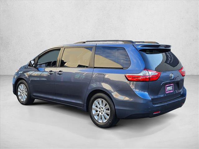 Used 2016 Toyota Sienna XLE w/ XLE Navigation Package image 8