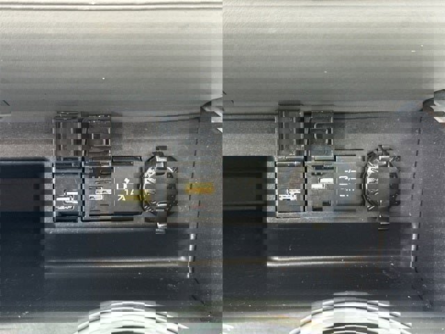 Used 2021 Toyota Highlander XLE image 27