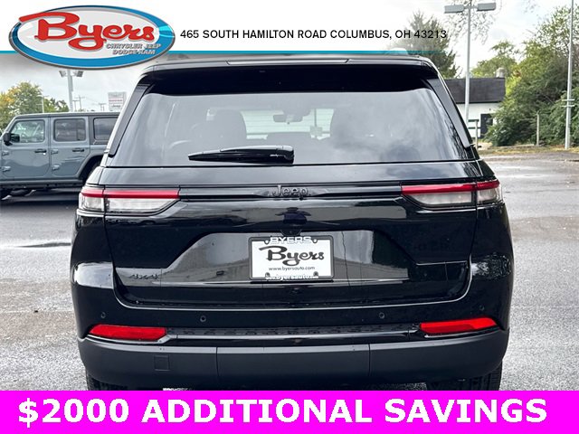 New 2025 Jeep Grand Cherokee Altitude image 34