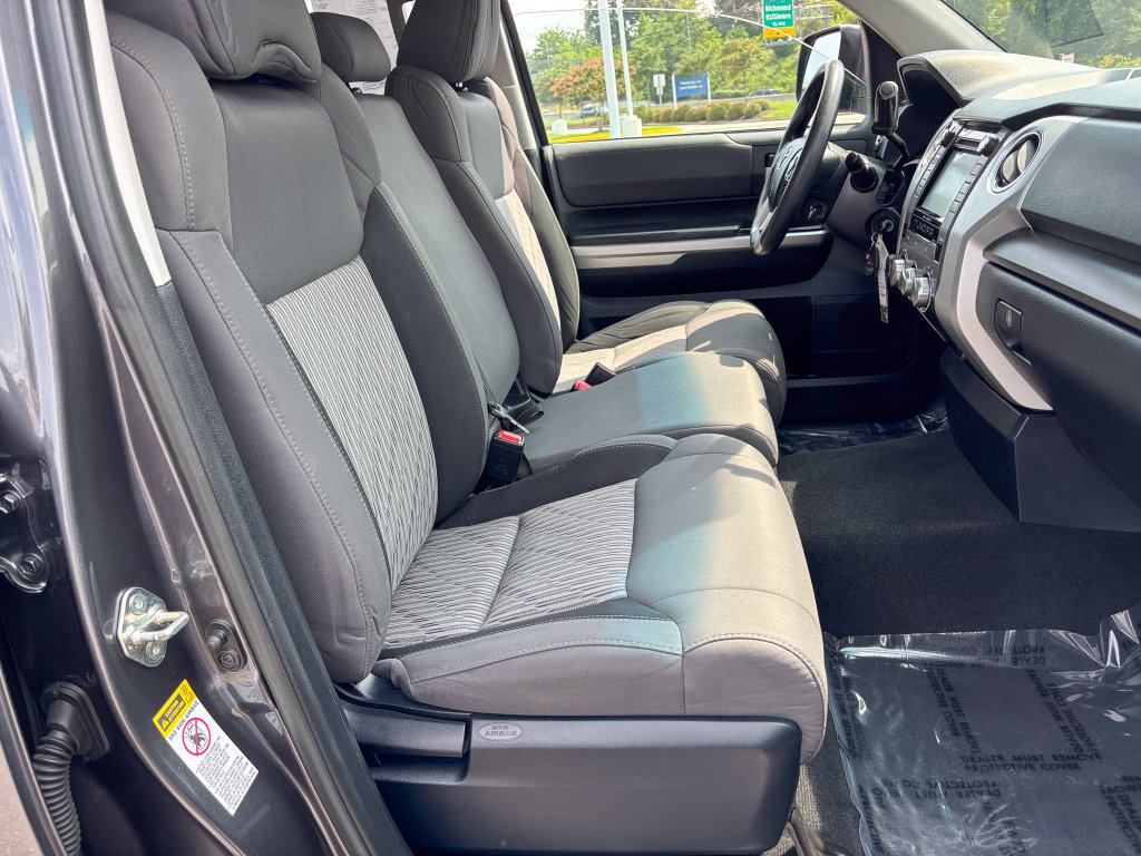 Used 2017 Toyota Tundra SR5 AWD/4WD image 34