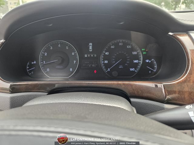 Used 2011 Hyundai Equus Signature RWD image 18