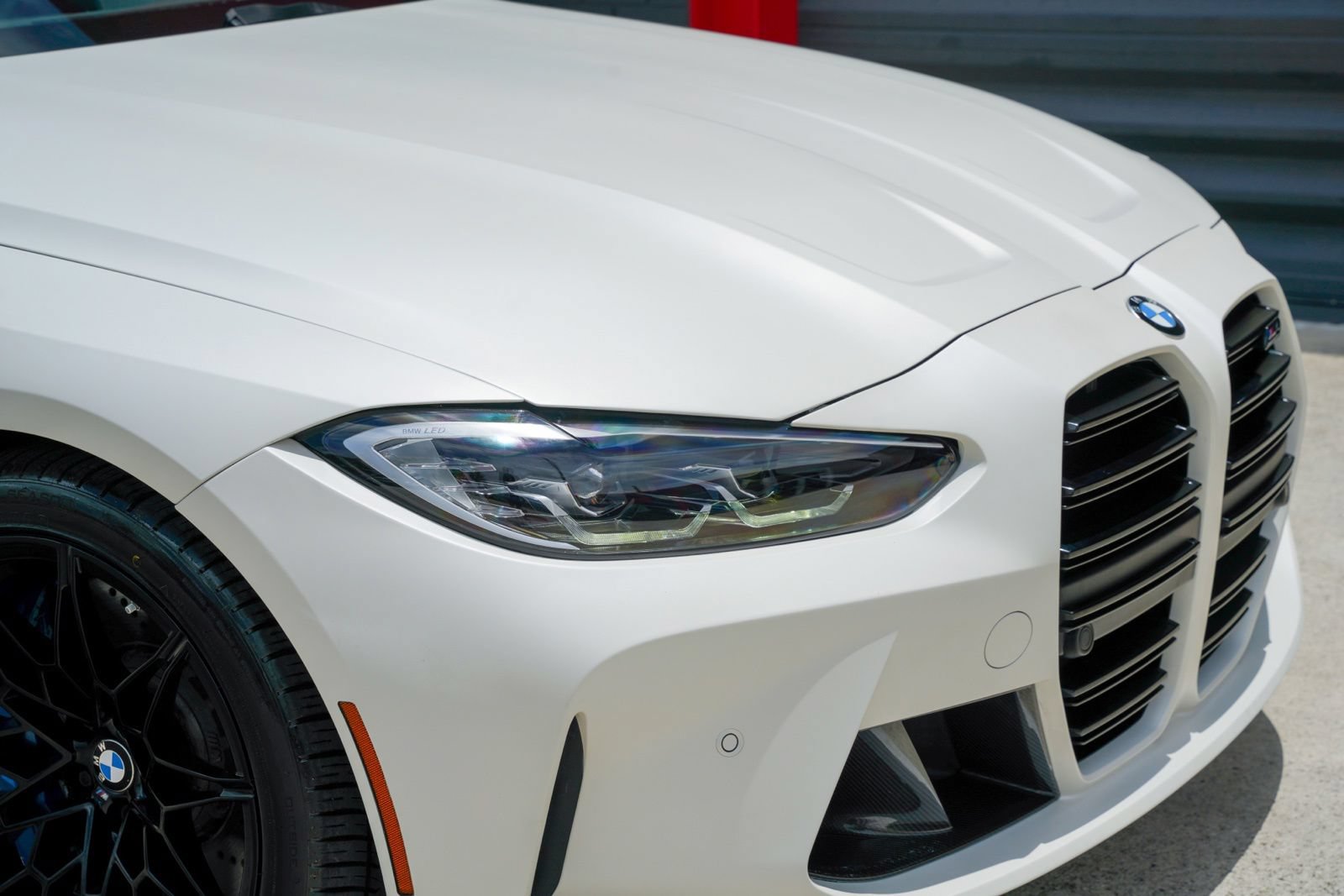 Used 2022 BMW M4 Competition w/ M Carbon Exterior Package RWD image 3