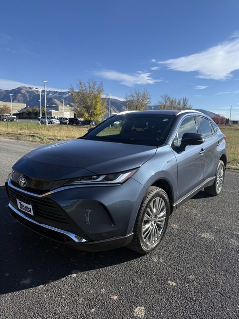 Certified 2021 Toyota Venza Limited image 2