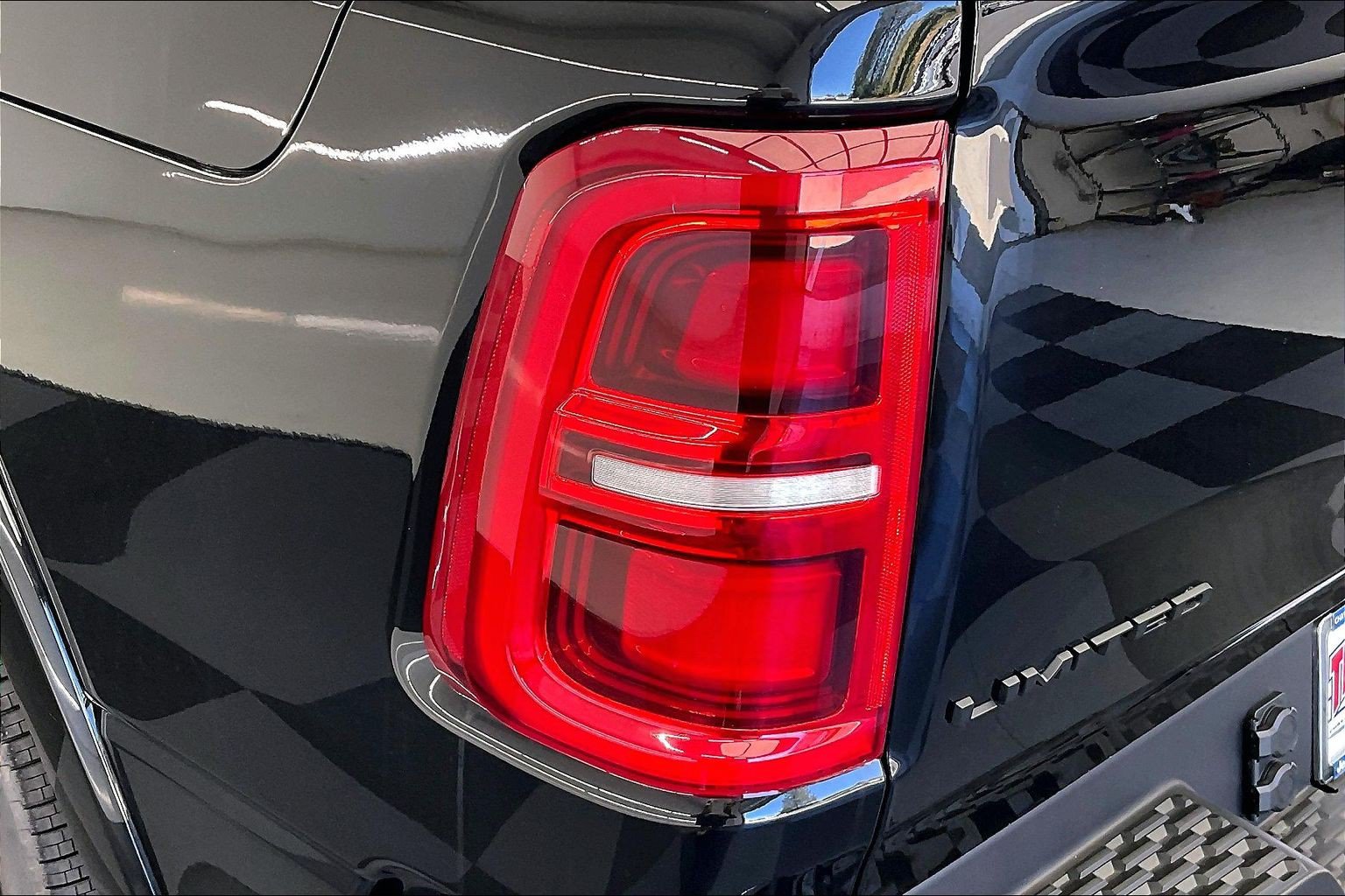 New 2026 RAM 1500 Limited AWD/4WD image 16