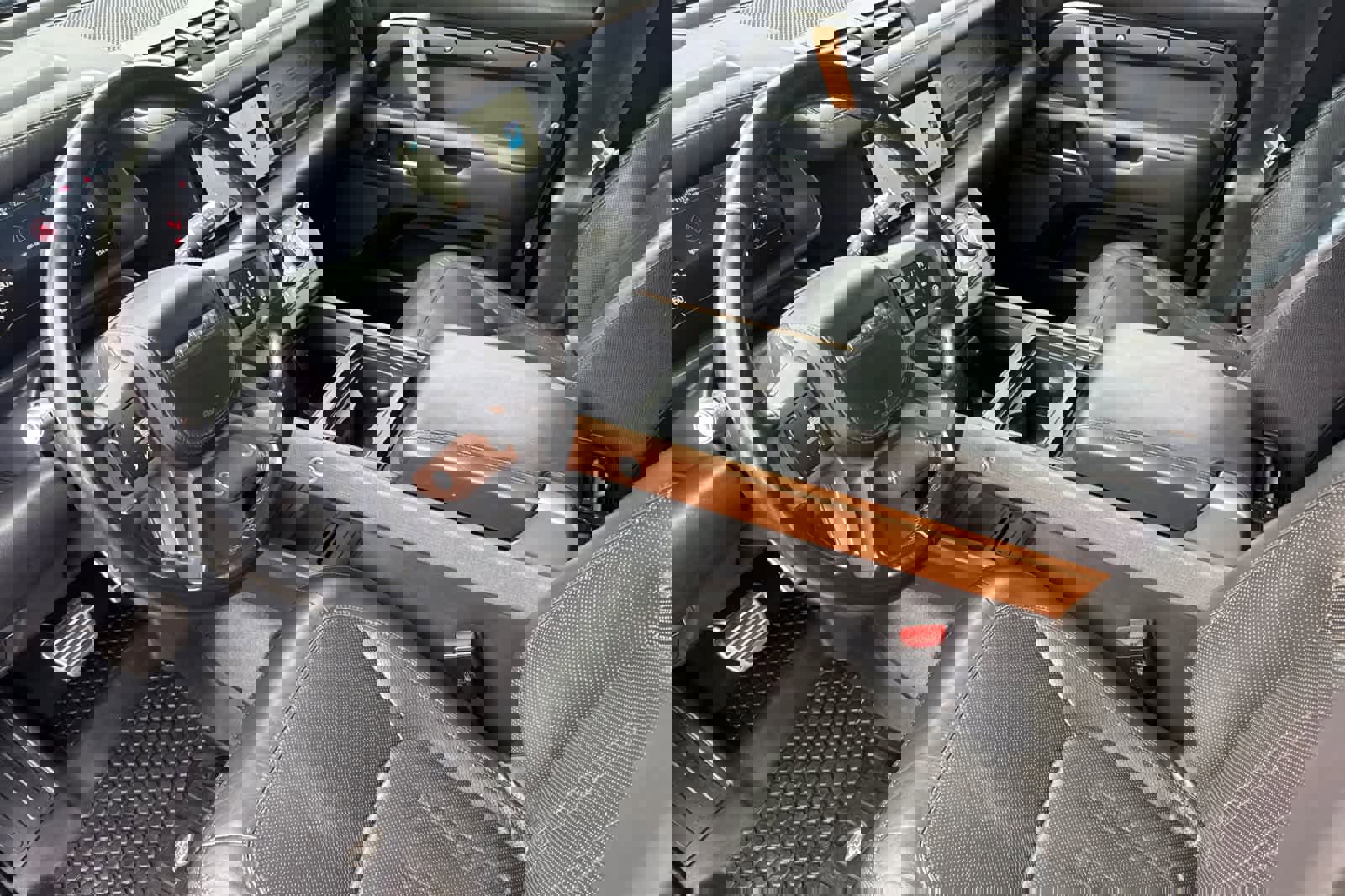 Used 2021 Land Rover Defender 110 X image 13