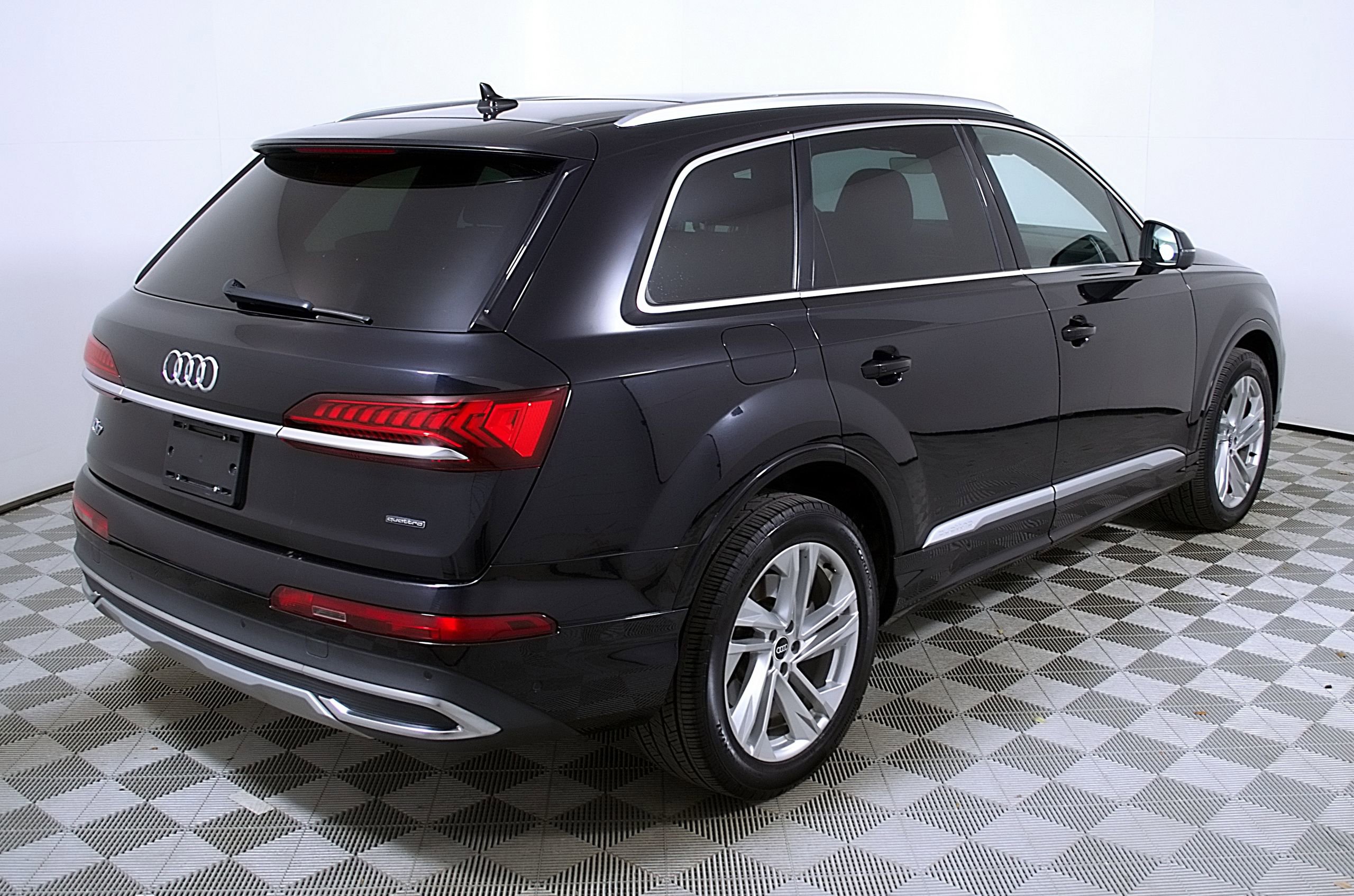 Used 2021 Audi Q7 3.0T Premium image 7