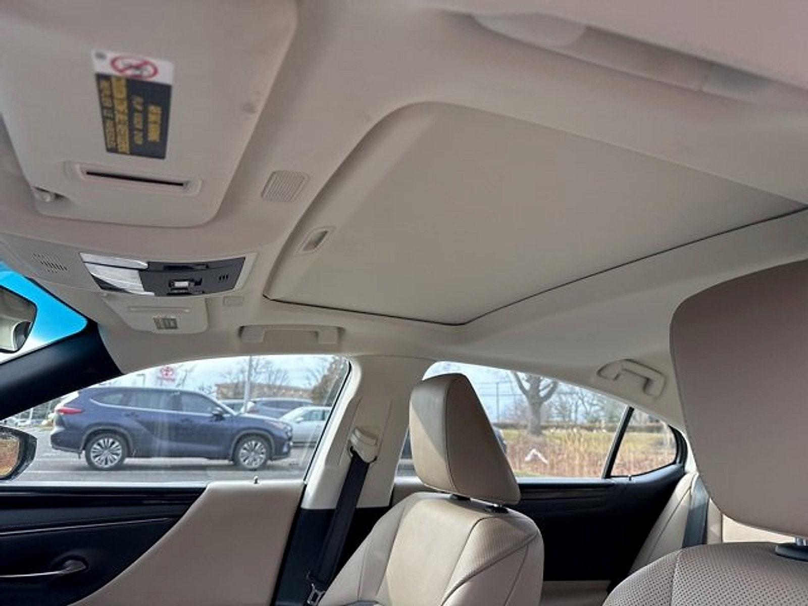 Used 2020 Lexus ES 350 w/ Premium Package image 16