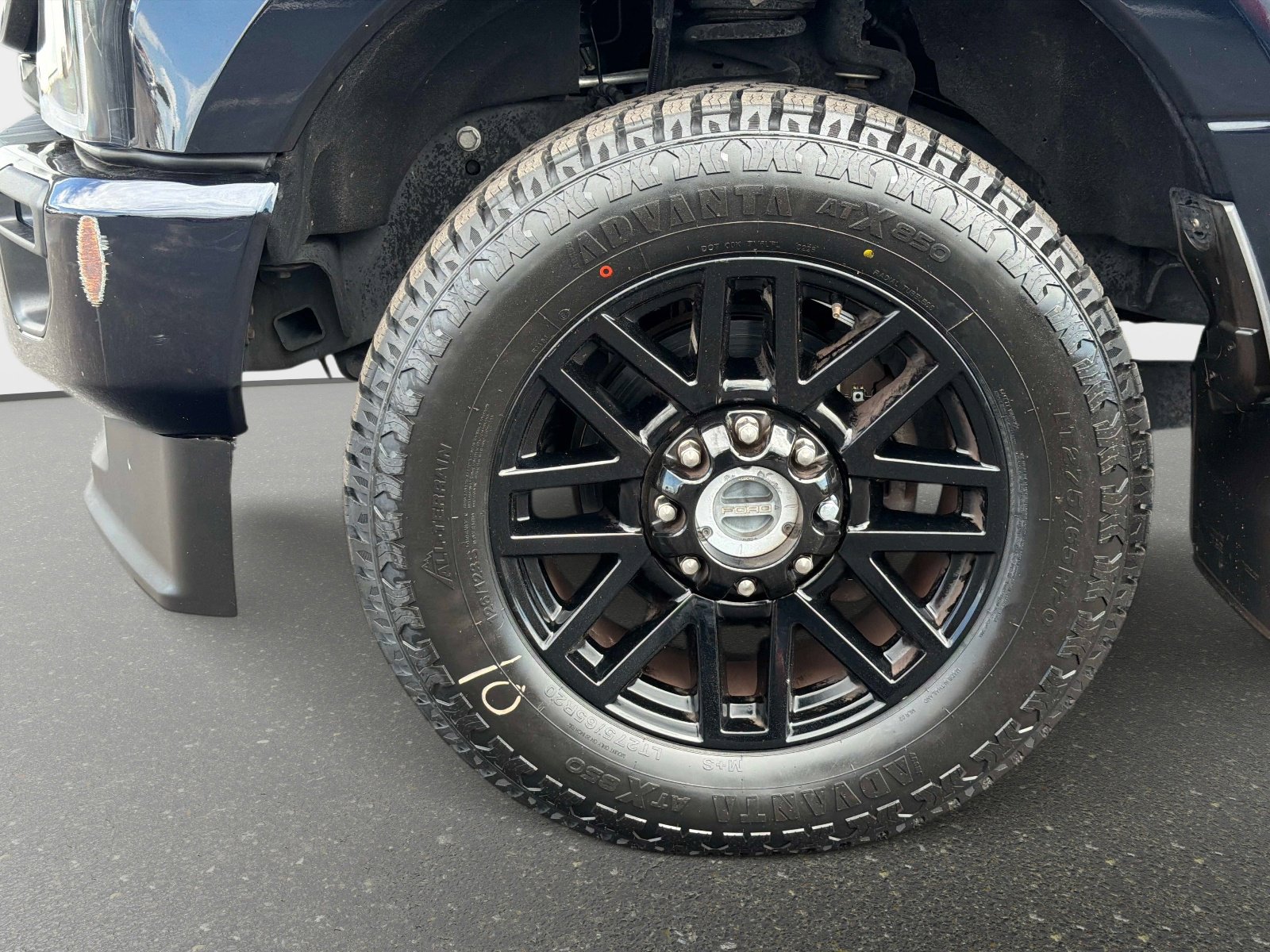 Used 2022 Ford F250 Lariat w/ Black Appearance Package AWD/4WD image 10