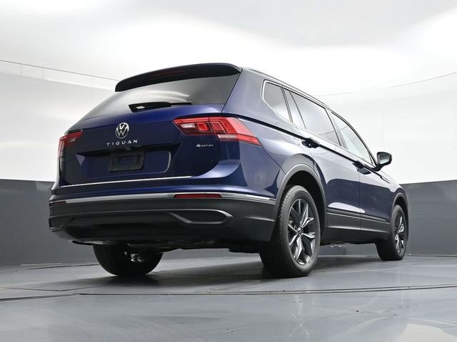 Used 2022 Volkswagen Tiguan SE image 29