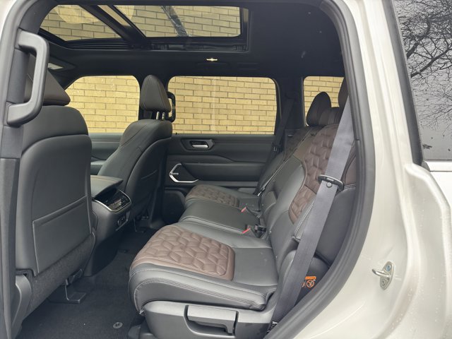 New 2026 Nissan Armada Platinum image 19