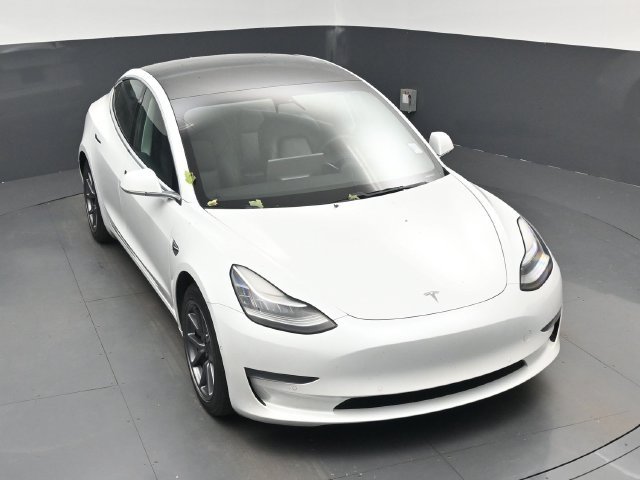 Used 2020 Tesla Model 3 Standard Range RWD image 26