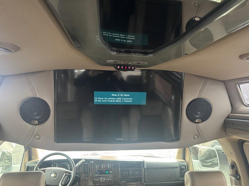 Used 2015 Chevrolet Express 2500 image 15