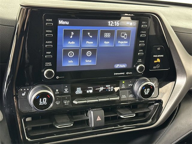 Used 2022 Toyota Highlander XLE image 14