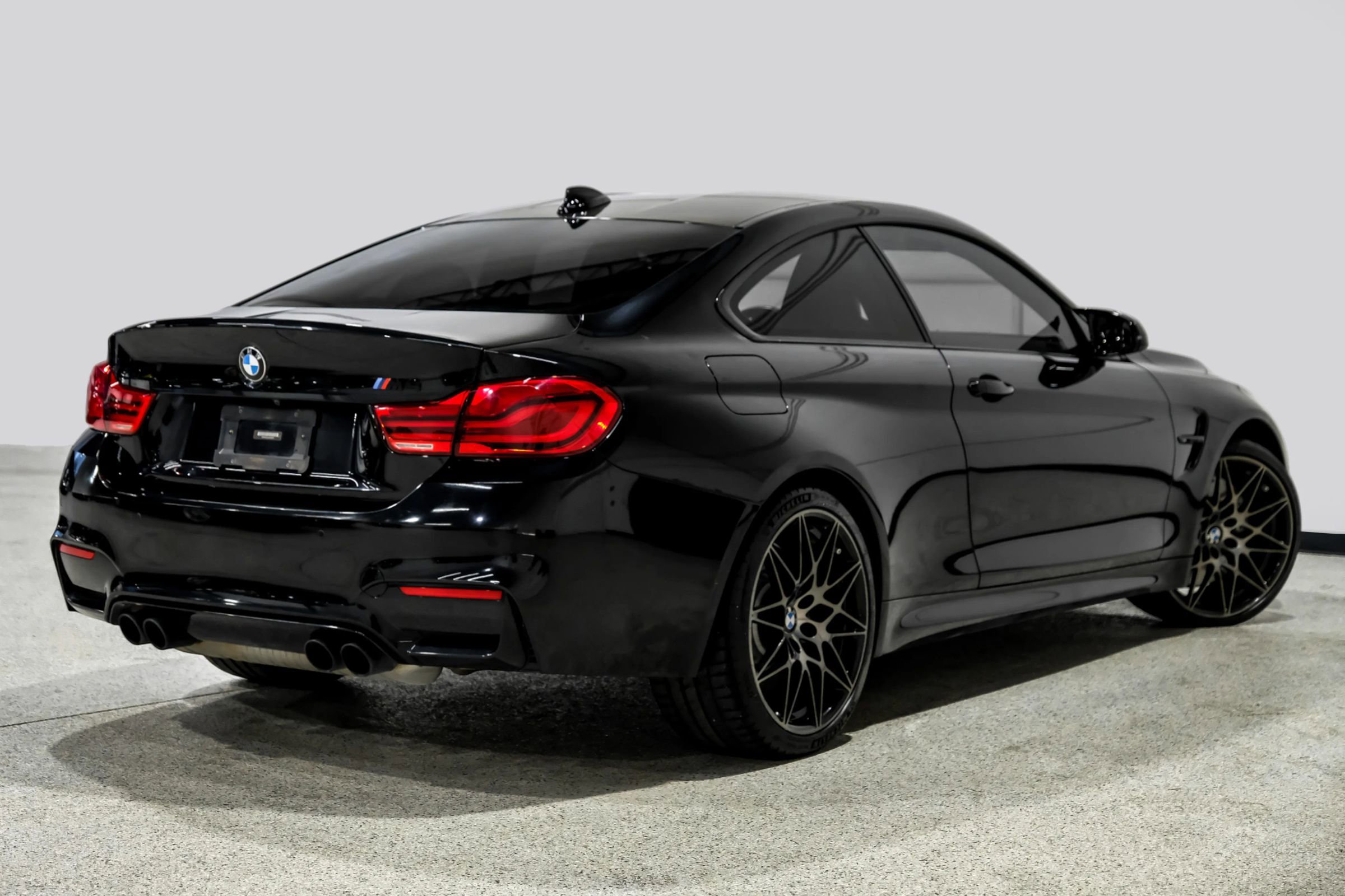 Used 2018 BMW M4 Coupe image 6