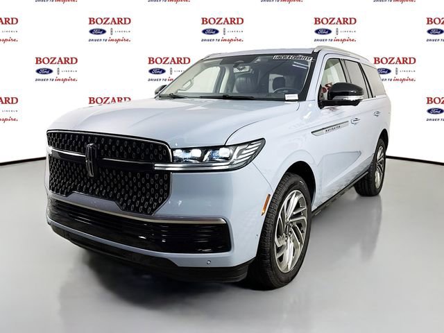 New 2025 Lincoln Navigator Reserve AWD/4WD image 3