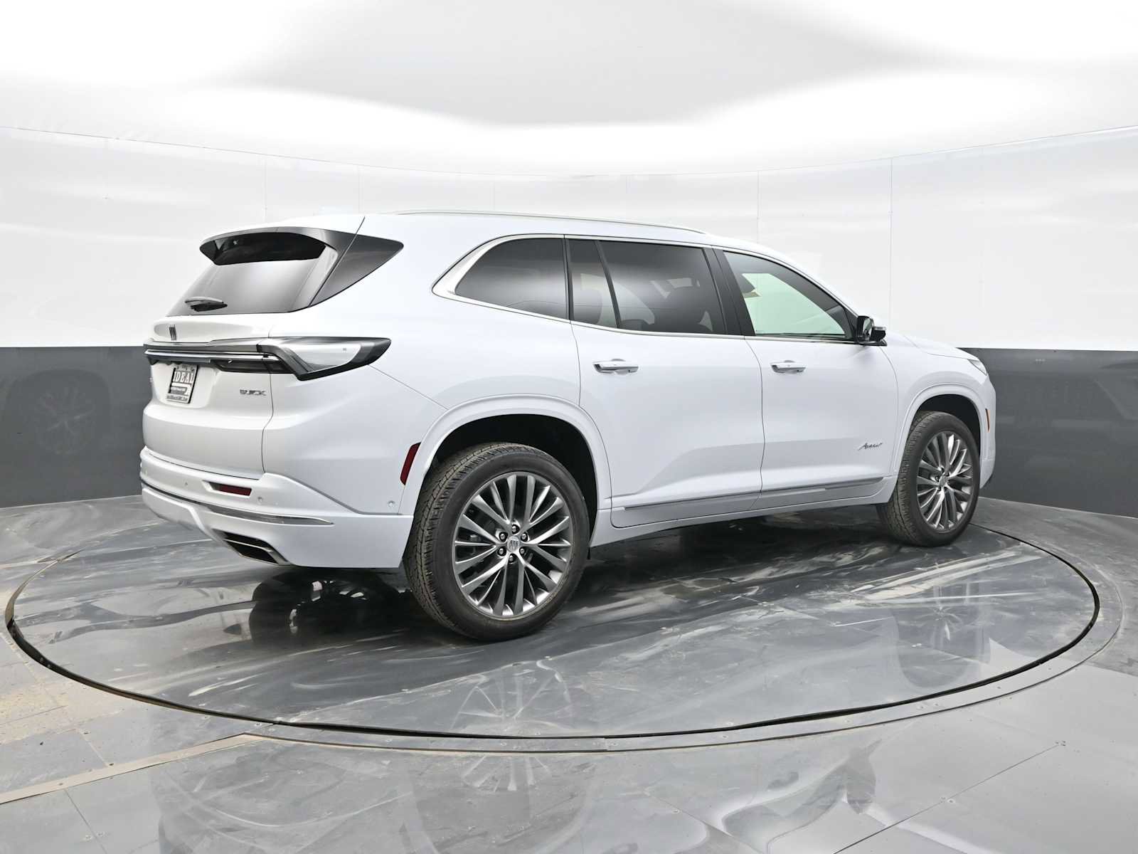 New 2026 Buick Enclave Avenir w/ Super Cruise Package image 2