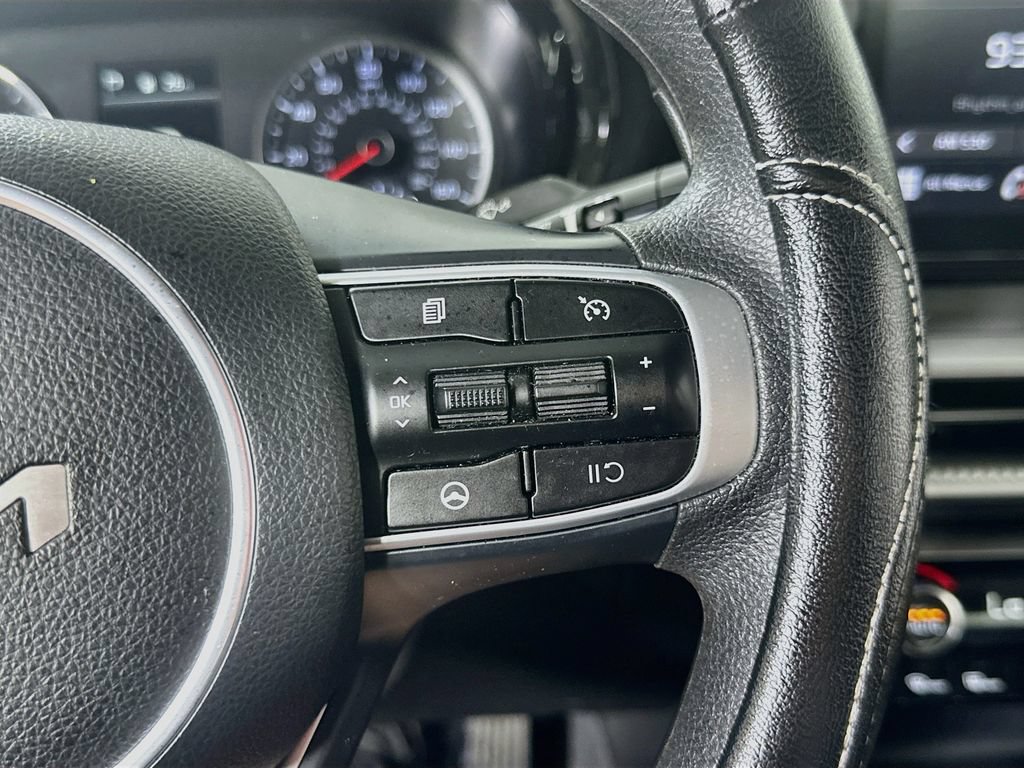 Used 2023 Kia K5 LXS FWD image 23