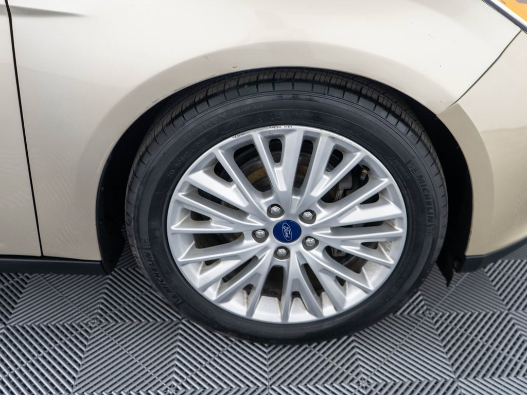 Used 2018 Ford Focus Titanium image 32
